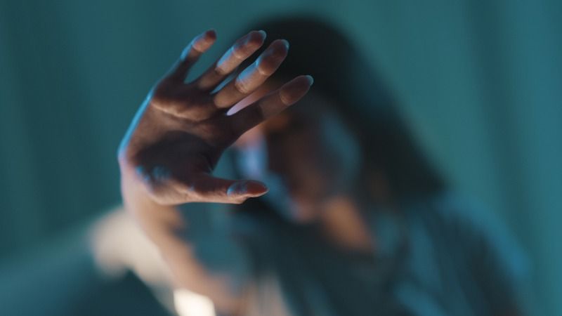 Como a terapia pode ajudar vítimas de violência doméstica